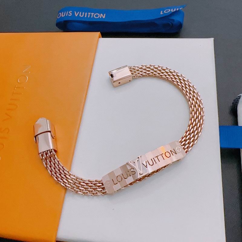 LV Bracelet 02lyr52